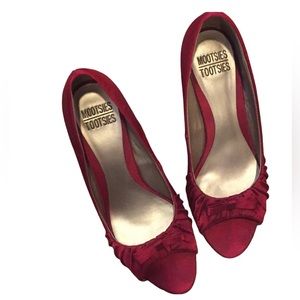 Mootsies Tootsies Red Satin Peep Toe Heels With Bow Detail